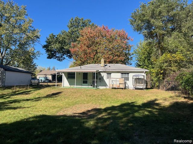 1253 Atkinson Avenue, Bloomfield Hills, MI 48302