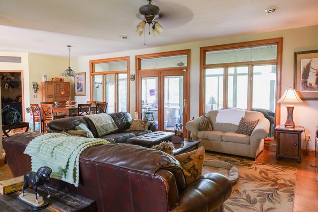 215 Paradise Camp Road, Harrodsburg, KY 40330