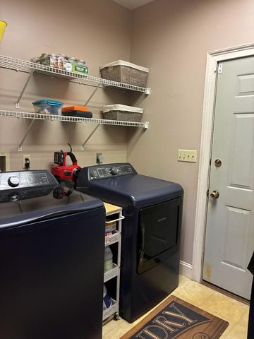 215 Paradise Camp Road, Harrodsburg, KY 40330