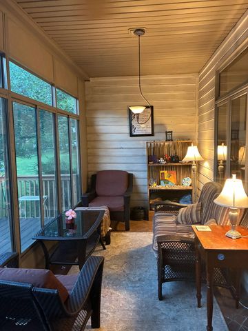 215 Paradise Camp Road, Harrodsburg, KY 40330