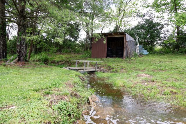 215 Paradise Camp Road, Harrodsburg, KY 40330