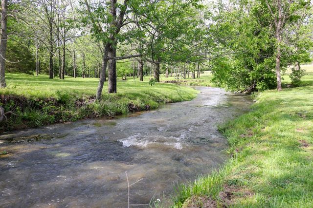 215 Paradise Camp Road, Harrodsburg, KY 40330