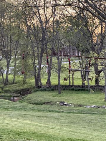 215 Paradise Camp Road, Harrodsburg, KY 40330