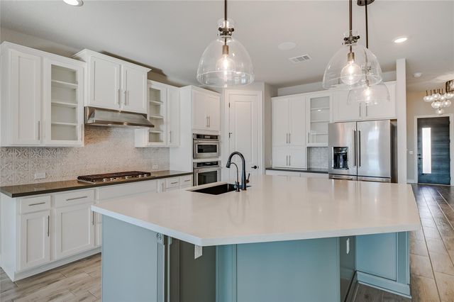 125 Serene Hilltop CIR, Austin, TX 78738