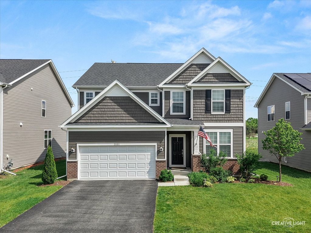 2531 Accolade Avenue, Naperville, IL 60564