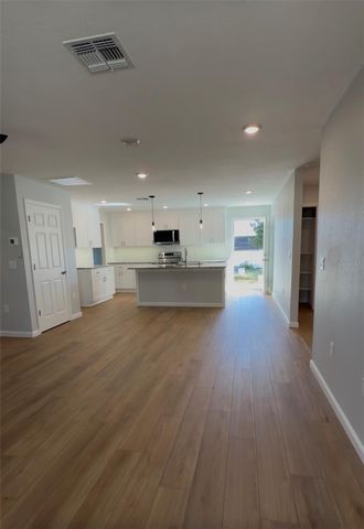 111 W PEARL STREET, Minneola, FL 34715