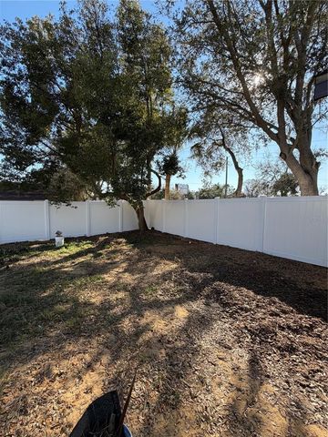 111 W PEARL STREET, Minneola, FL 34715