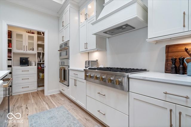 7056 Yosemite Drive, Zionsville, IN 46077