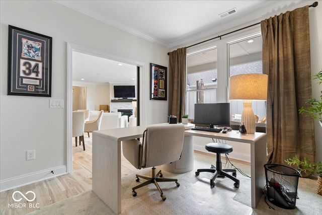 7056 Yosemite Drive, Zionsville, IN 46077