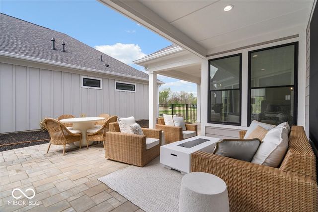 7056 Yosemite Drive, Zionsville, IN 46077