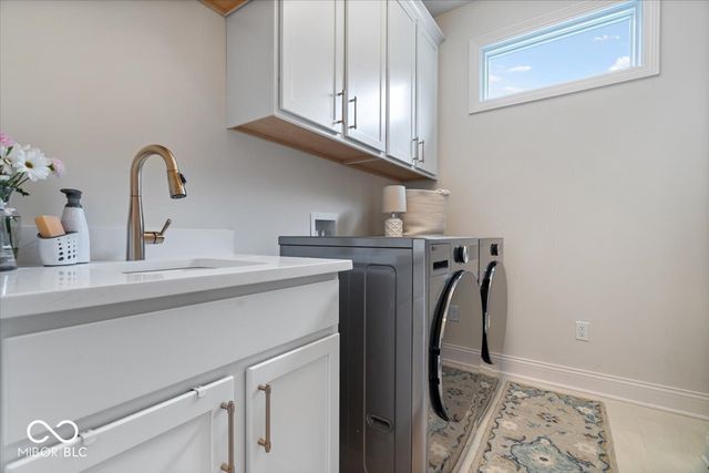 7056 Yosemite Drive, Zionsville, IN 46077