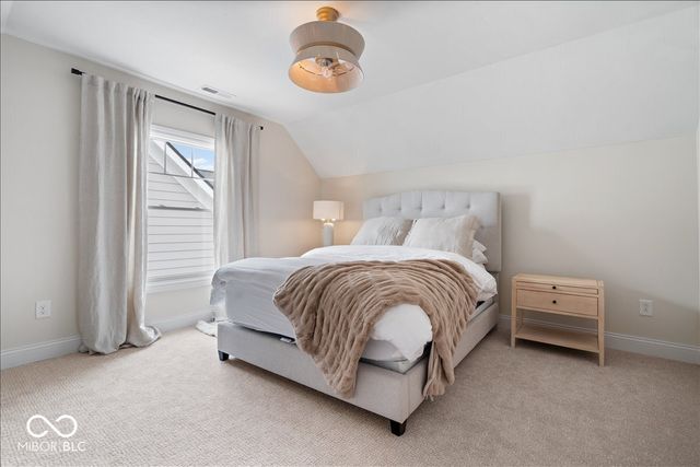 7056 Yosemite Drive, Zionsville, IN 46077