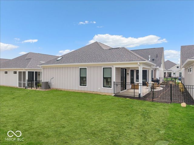 7056 Yosemite Drive, Zionsville, IN 46077