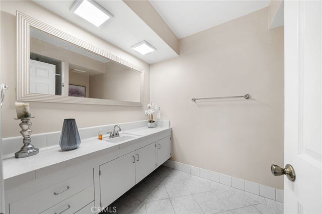 1641 S Pomona Avenue D36, Fullerton, CA 92832