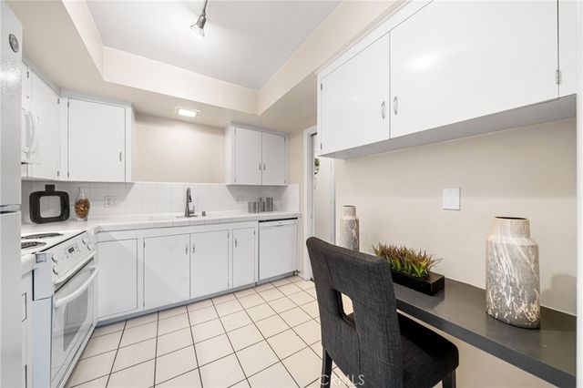 1641 S Pomona Avenue D36, Fullerton, CA 92832