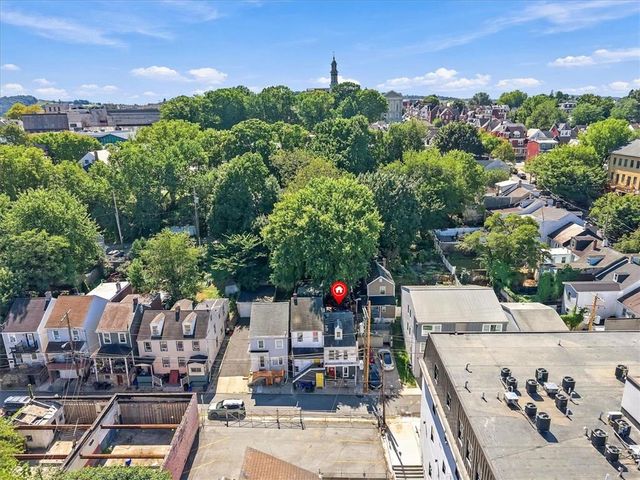676 Pine Street, Easton, PA 18042