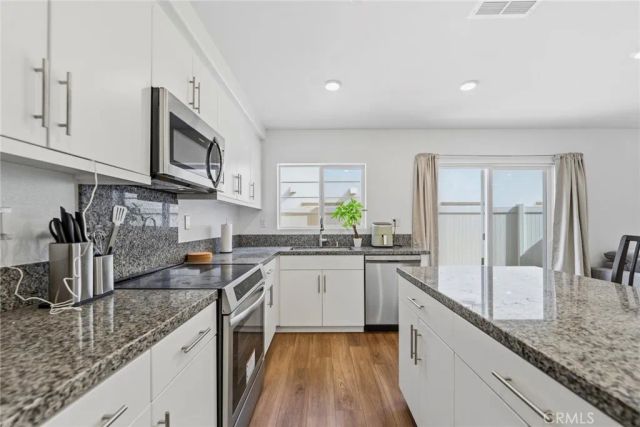 7102 Olive Grove Street, Riverside, CA 92507