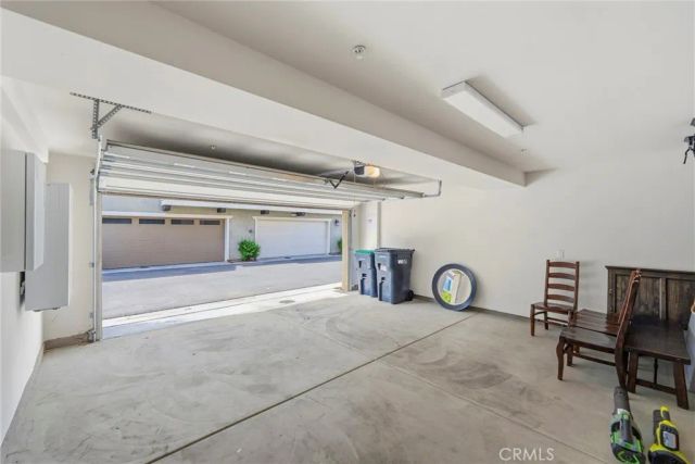 7102 Olive Grove Street, Riverside, CA 92507