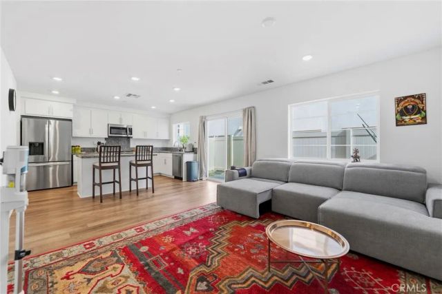 7102 Olive Grove Street, Riverside, CA 92507