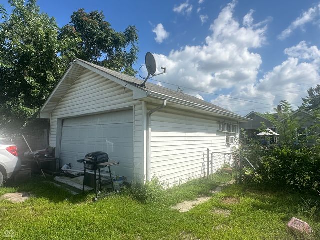2208 W Minnesota Street, Indianapolis, IN 46221
