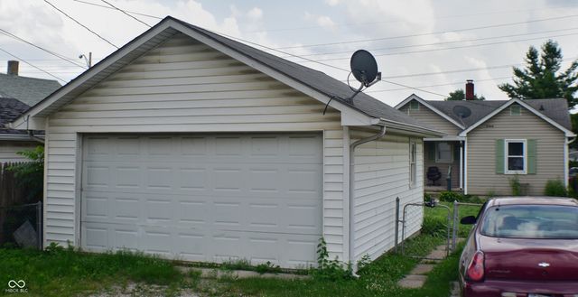 2208 W Minnesota Street, Indianapolis, IN 46221