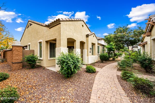 2554 E VERMONT Drive, Gilbert, AZ 85295