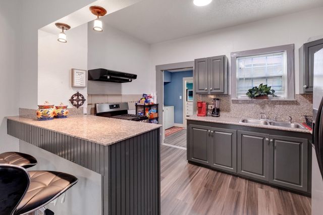 4409 Avenue K, Galveston, TX 77550