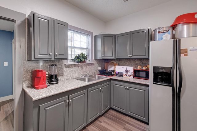4409 Avenue K, Galveston, TX 77550