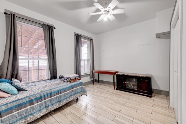4409 Avenue K, Galveston, TX 77550