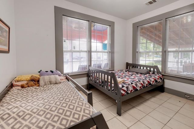 4409 Avenue K, Galveston, TX 77550