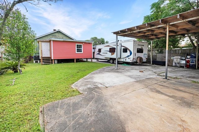 4409 Avenue K, Galveston, TX 77550