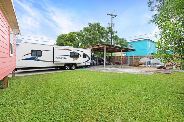 4409 Avenue K, Galveston, TX 77550
