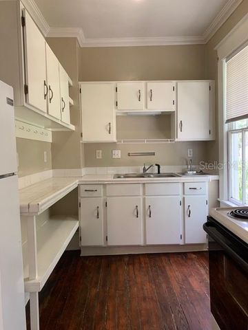 201 E VOORHIS AVENUE, Deland, FL 32724