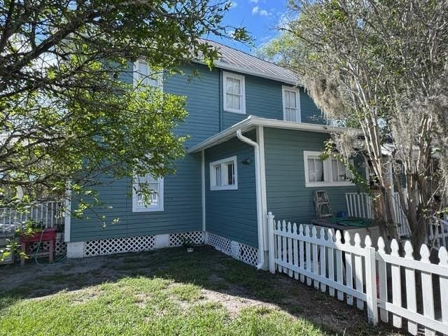 201 E VOORHIS AVENUE, Deland, FL 32724