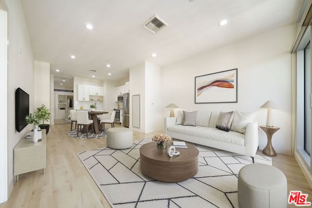 3810 Wilshire Boulevard 804, Los Angeles, CA 90010
