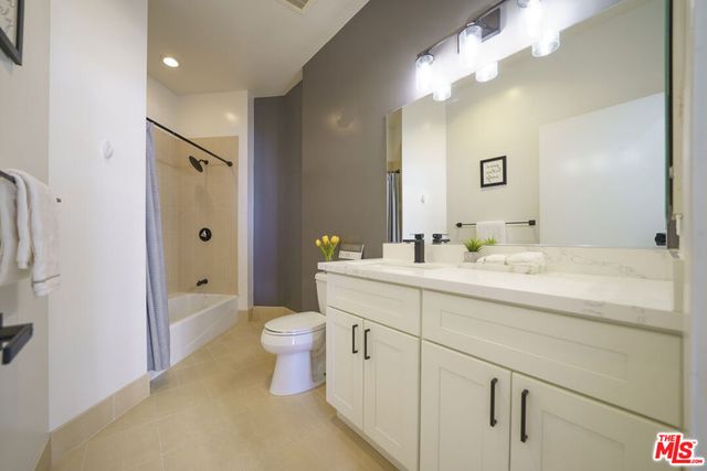 3810 Wilshire Boulevard 804, Los Angeles, CA 90010
