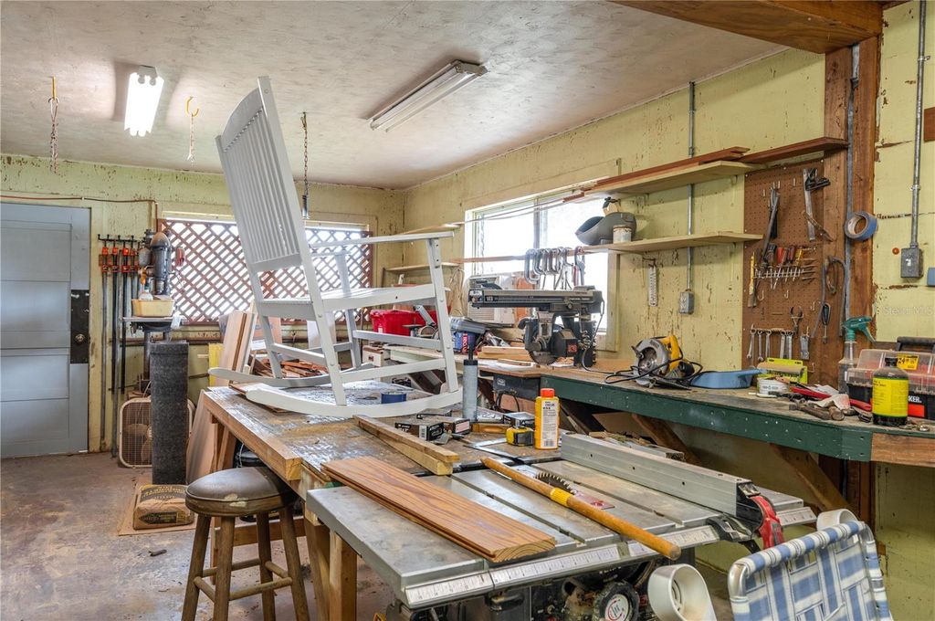 Image 45 of property listing at 1318 MOSS AVENUE, Haines City, FL 33844