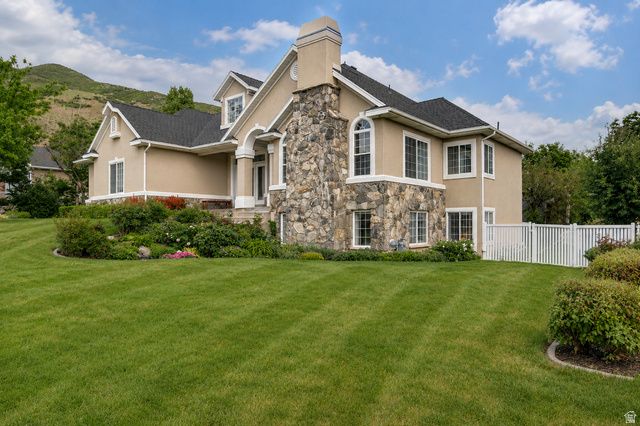 1581 E OLD LAKE LN, Fruit Heights, UT 84037