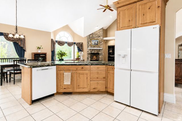 1581 E OLD LAKE LN, Fruit Heights, UT 84037