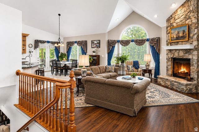 1581 E OLD LAKE LN, Fruit Heights, UT 84037