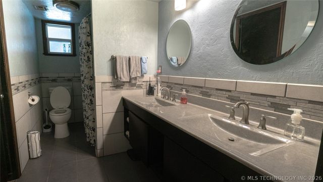 1104 E 137th Street, Glenpool, OK 74033