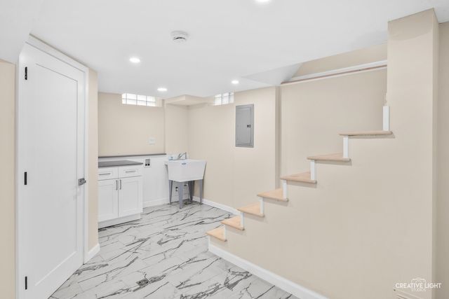 401 Salem Square, Bolingbrook, IL 60440
