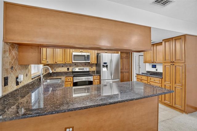 808 TIMBER POND DRIVE, Brandon, FL 33510