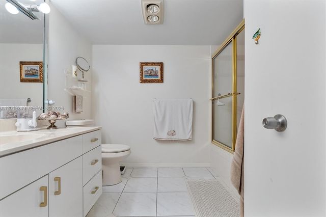 2017 S Ocean Dr 910, Hallandale Beach, FL 33009
