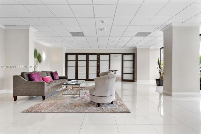 2017 S Ocean Dr 910, Hallandale Beach, FL 33009