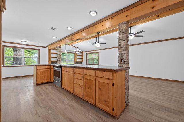12163 Oak Leaf Road, Conroe, TX 77303