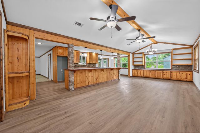 12163 Oak Leaf Road, Conroe, TX 77303