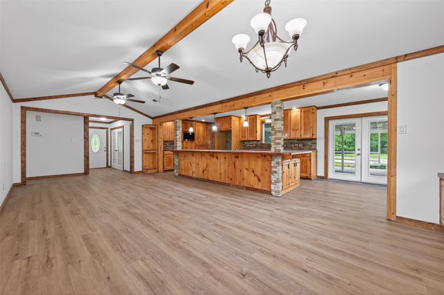 12163 Oak Leaf Road, Conroe, TX 77303