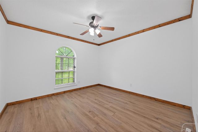 12163 Oak Leaf Road, Conroe, TX 77303