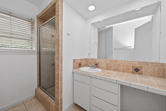 12163 Oak Leaf Road, Conroe, TX 77303